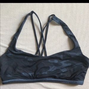 Lululemon sport bra size 8